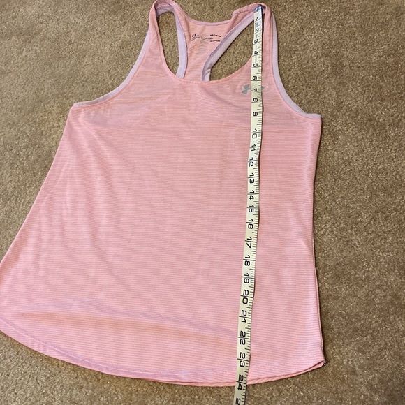 Under Armor Razorback Fitted Workout Tank - Picture 7 of 9